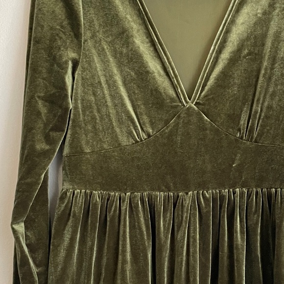 HALARA Dresses & Skirts - Velvet Long Sleeve Dress in Olive Green